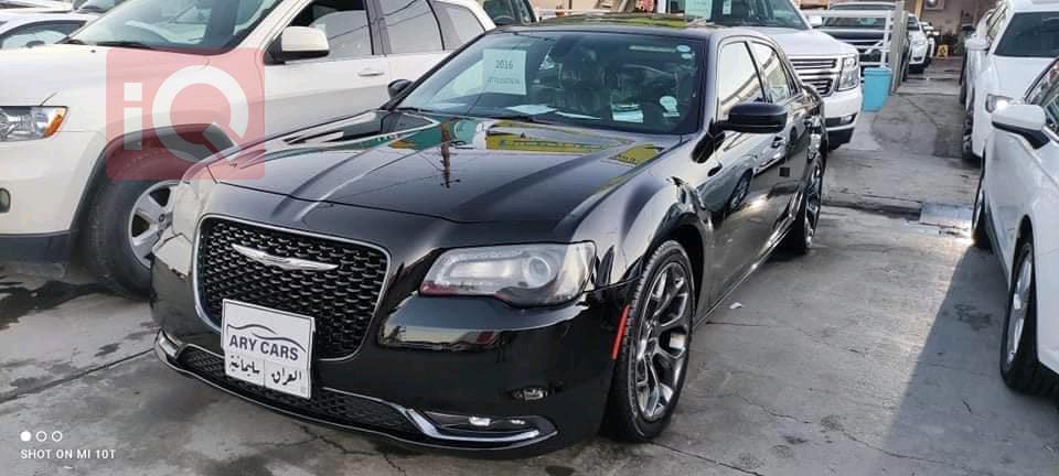 كرايسلر 300